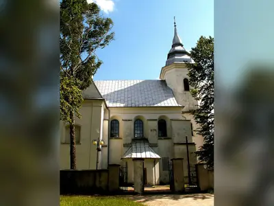 Kościół pw. św. Marii Magdaleny i św. Mikołaja Biskupa Wyznawcy w Chełmcach (parafialny)