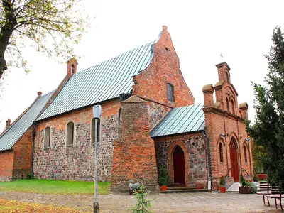 Kościół pw. św. Wawrzyńca w Kościelnej Wsi (parafialny).