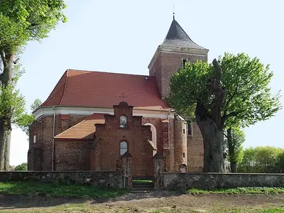 Kościół parafialny pw. św. Katarzyny w Marcinkowicach.