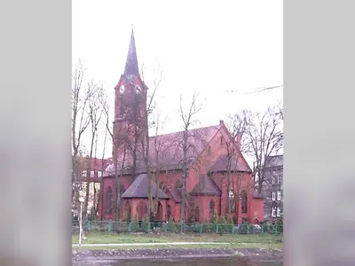 Kościół pw. św. Stanisława Kostki w Pile (parafialny).