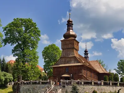 Kościół pw. App. Szymona i Judy Tadeusza w Łodygowicach (parafialny)