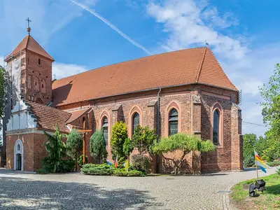 Kościół św. Wawrzyńca w Pniewach