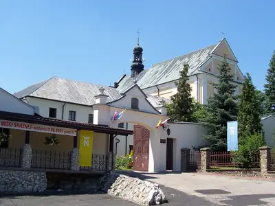 Sanktuarium Matki Bożej Śnieżnej Opiekunki Rodzin w Biskupicach