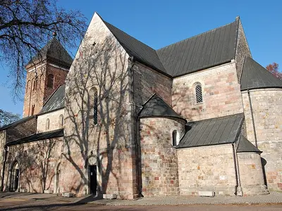 Kościół parafialny pw. św. Apostołów Piotra i Pawła w Kruszwicy