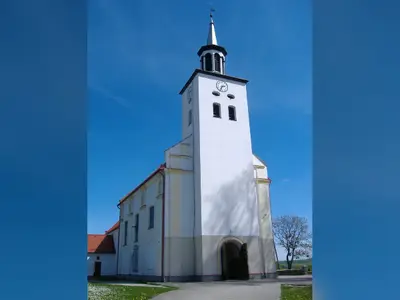 Kościół pw. św. Wawrzyńca w Luzinie (parafialny)