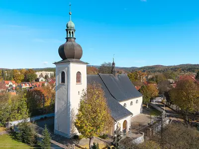 Kościół pw. św. Katarzyny Aleksandryjskiej w Kudowie-Zdroju (kościół parafialny).