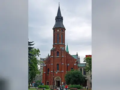 Kościół pw. Najświętszej Maryi Panny z Lourdes w Krakowie (parafialny).