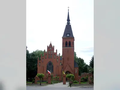 Kościół parafialny pw. Najświętszej Maryi Panny Królowej Polski w Bukowcu.
