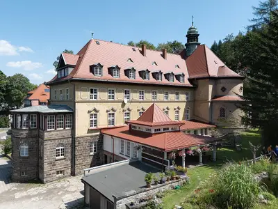 Kościół pw. św. Franciszka z Asyżu w Dusznikach-Zdroju (kościół parafialny).