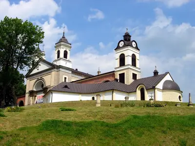 Sanktuarium Matki Bożej Różańcowej Królowej Rodzin w Ożarowie