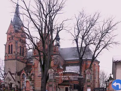 Kościół pw. św. Andrzeja Apostoła w Ciężkowicach (parafialny).