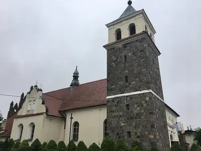 Kościół parafialny pw. św. Andrzeja Apostoła w Czarnymlesie.