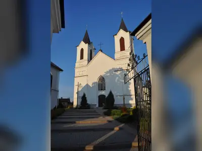 Kościół parafialny pw. św. Jana Chrzciciela w Nowym Dworze