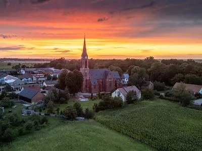 Kościół św. Walentego i Macierzyństwa Bożego Maryi Dziewicy w Pakosławiu