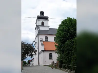 Kościół parafialny pw. Trójcy Świętej w Jeżewie