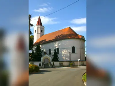 Kościół parafialny pw. św. Jakuba Starszego w Lubrzy.