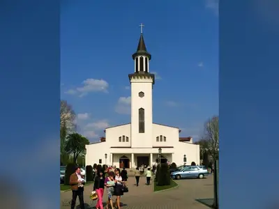 Kościół parafialny pw. Najświętszej Maryi Panny Królowej Polski w Łodzi